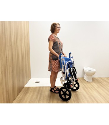 Silla de Ducha y WC Plegable OASIS con Ruedas Grandes | Ortopedia Lowcost