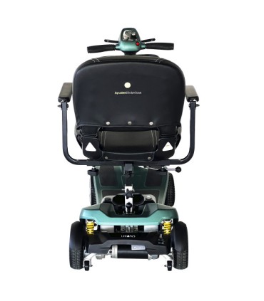 Scooter desmontable LUMA de aluminio con baterías de litio, mostrando su diseño compacto y moderno.