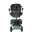 Scooter desmontable LUMA de aluminio con baterías de litio, mostrando su diseño compacto y moderno.