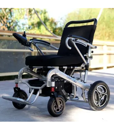 silla de ruedas aura la mejor opción para no perder tu movilidad